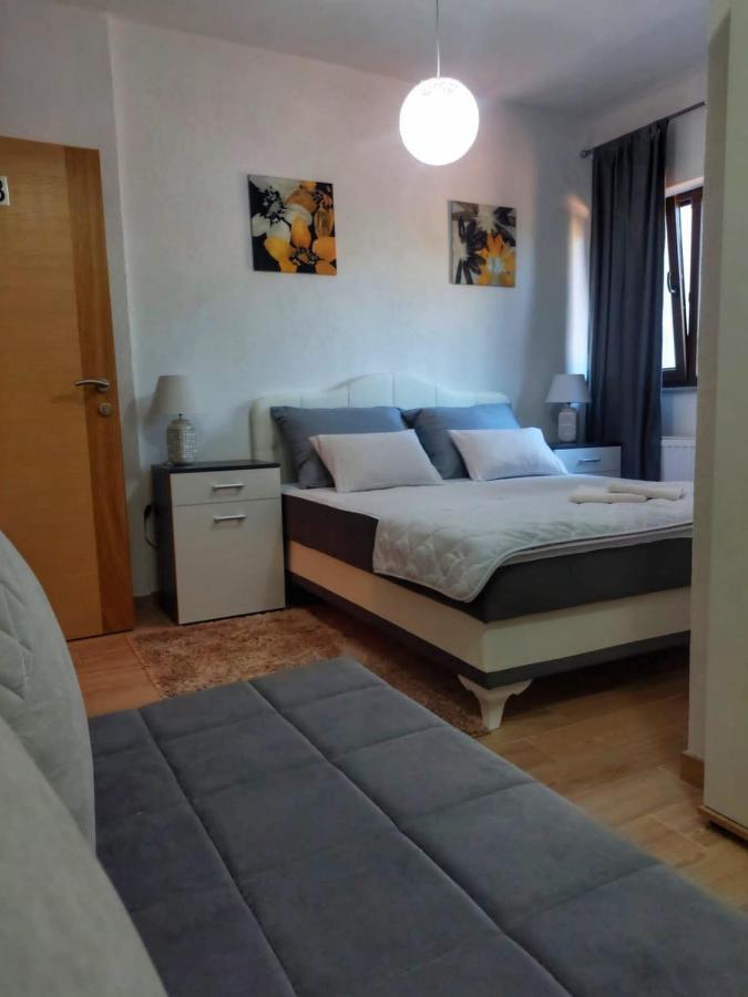 Vacation Home Keskic Velika Gata Εξωτερικό φωτογραφία