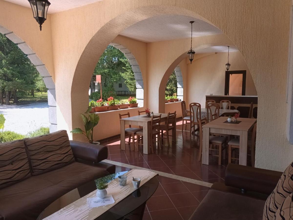 Vacation Home Keskic Velika Gata Εξωτερικό φωτογραφία